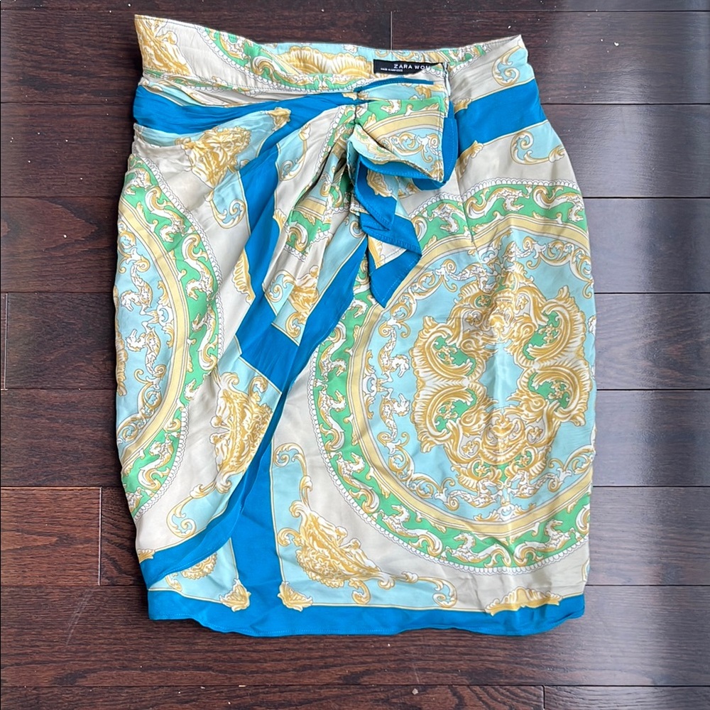 Zara Silk riviera mini skirt XS